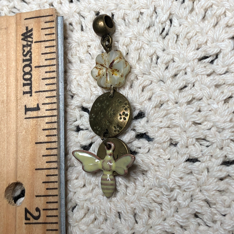 bee love-enameled bee necklace pendant-1