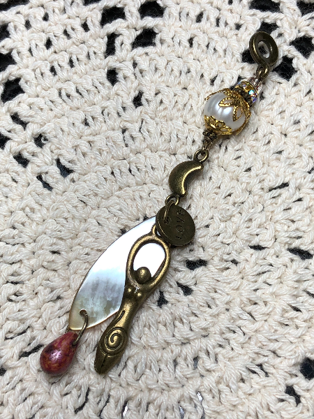 goddess, inner reflections, shell & pearl necklace pendant