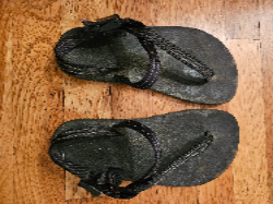 Earth Runners Primal sandals, Black, size 7.5
