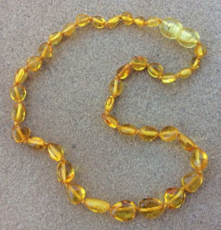 <u>SALE! Adult Sizes 17-18"<br>Lovely Polished Golden Rod Baltic Amber Necklace</u>
