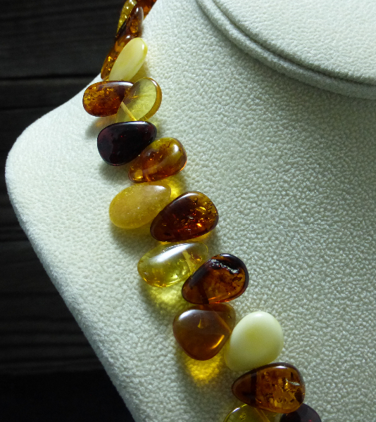 <u>Baltic Amber Necklace - Polished Multicolor Shining Leaves</u><br>$40.47 w/ discount code: 25