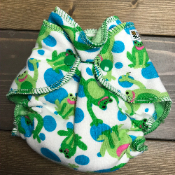Frogs /w green organic bamboo velour - newborn