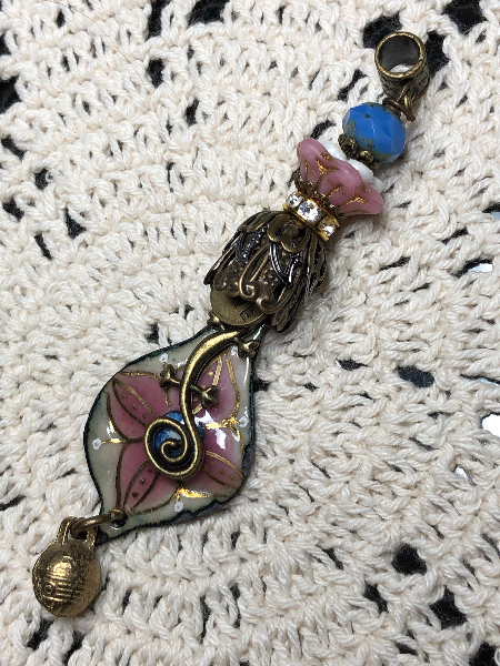 rustic urban gecko, pink flower enameled pendant