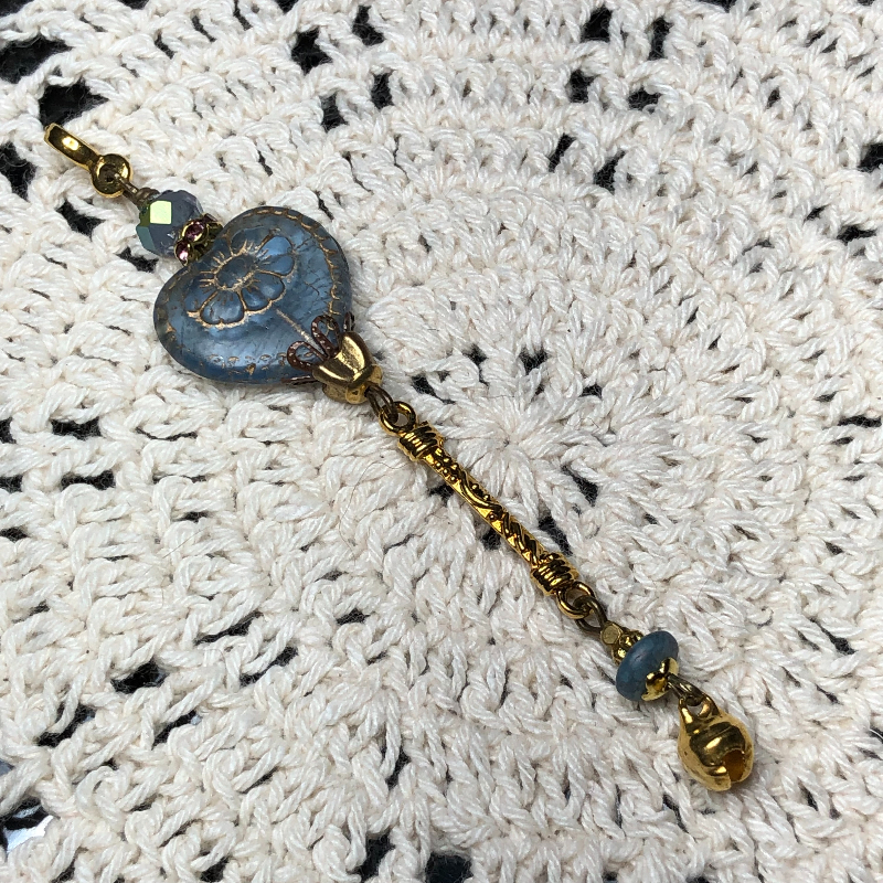 blue hearted necklace pendant