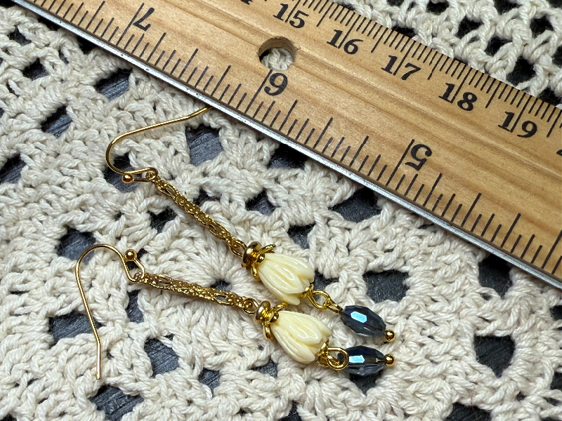 shell flower earrings