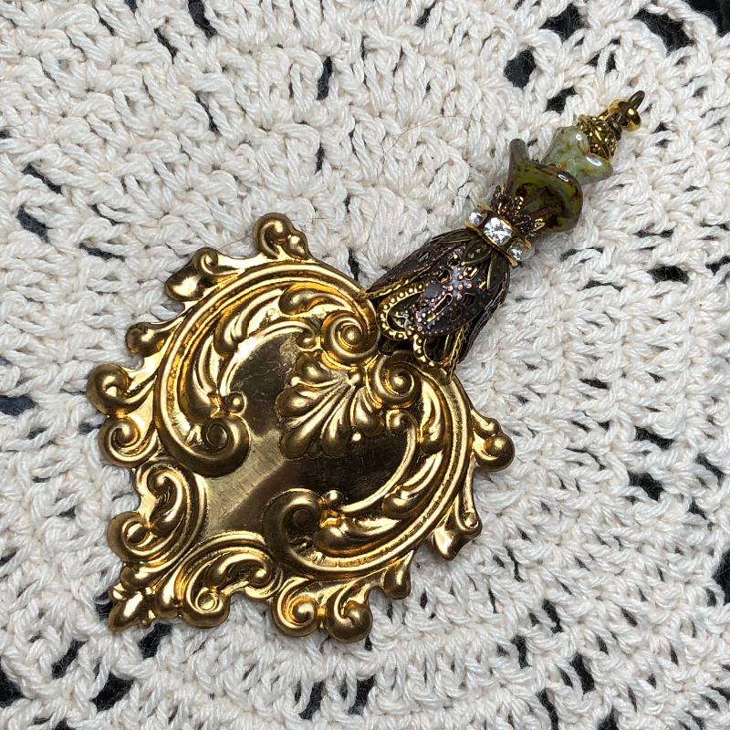 vintage victorian heart necklace pendant-4