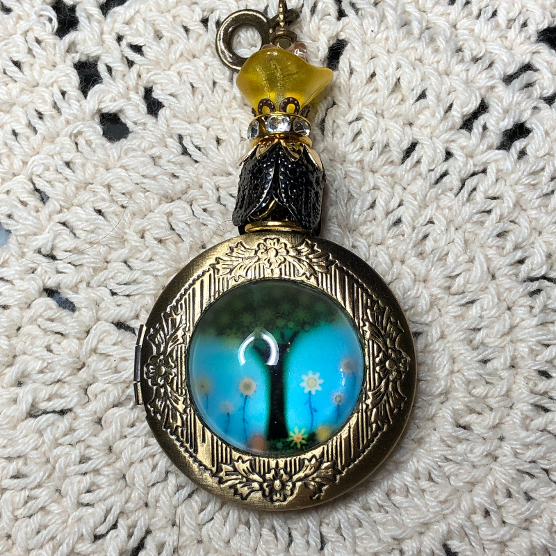 mystic tree vintage locket necklace pendant