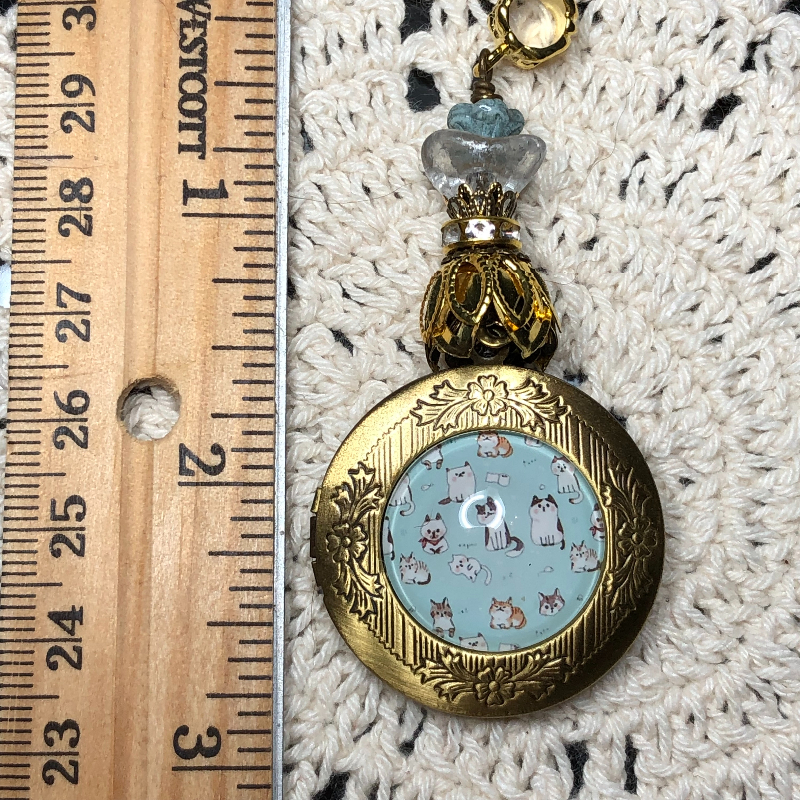 it's a cat thing, vintage locket, necklace pendant