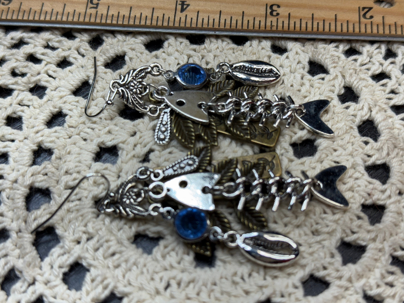 charming fish earrings