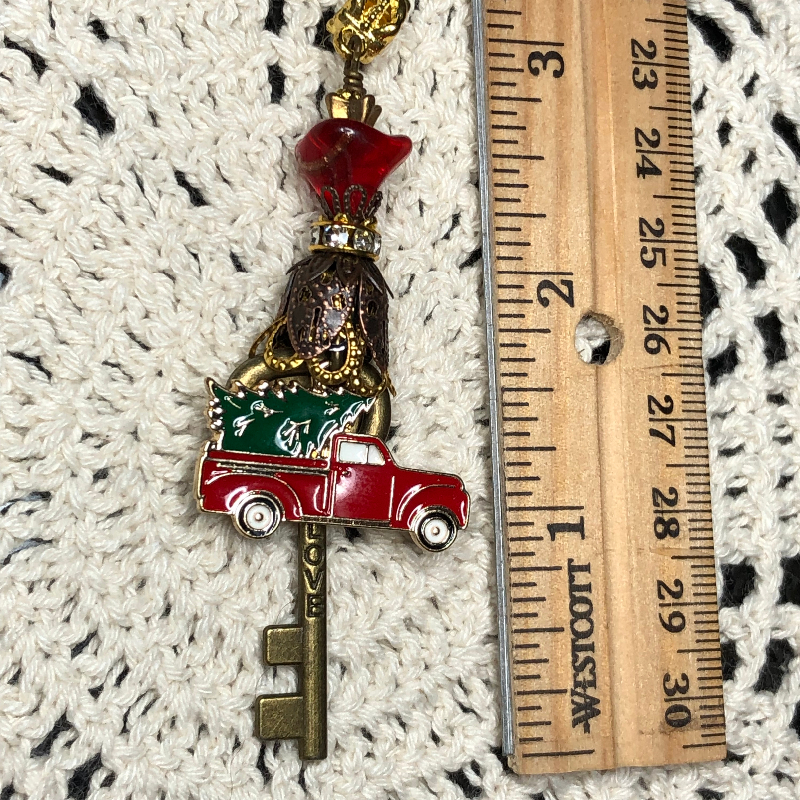 key of love-red christmas tree truck necklace pendant