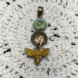 bee love-enameled bee necklace pendant-3