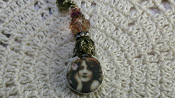 pendant- fabulously divine vintage-five