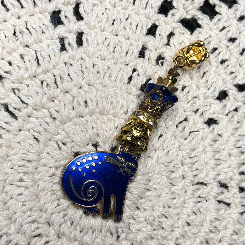 blue enameled cat necklace pendant