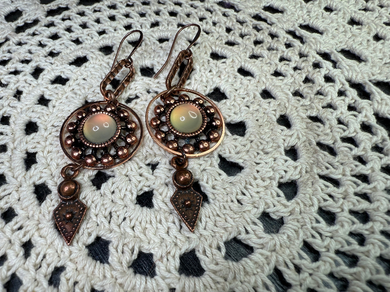 vintage estate copper glowing circle earrings