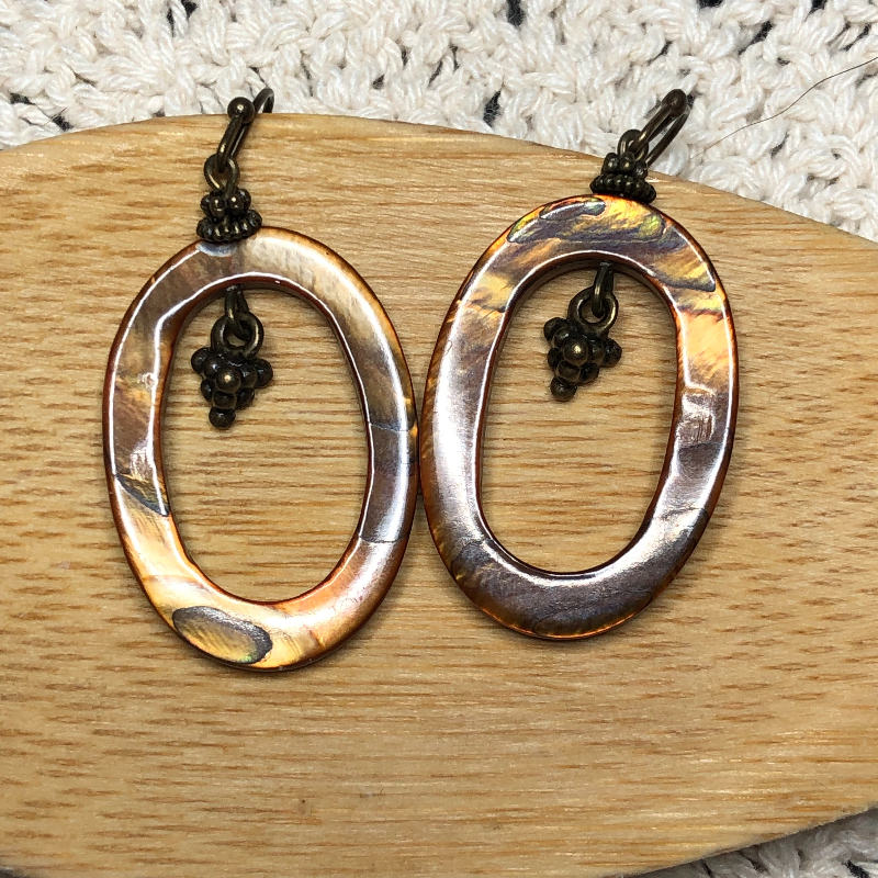 oval shell earrings