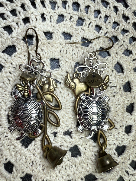 turtle, charming earrings