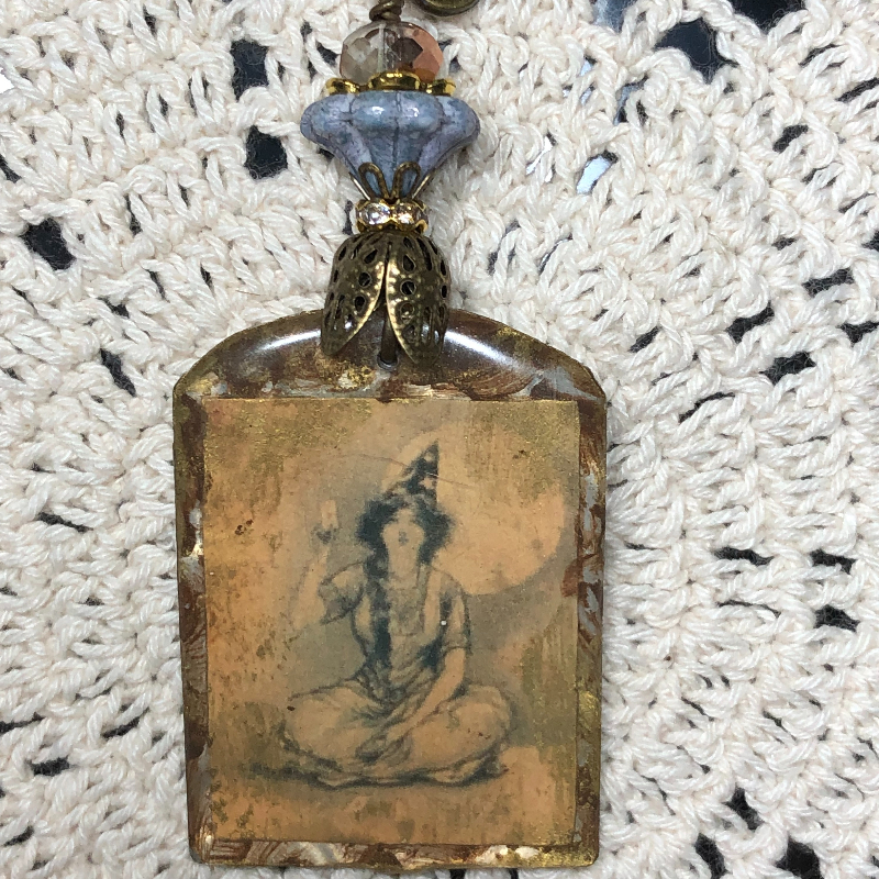 inner truth necklace pendant 1