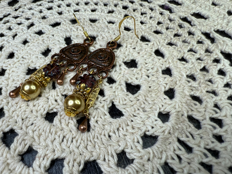 vintage estate charming glass floral earrings