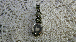 pendant-fabulously divine vintage-two