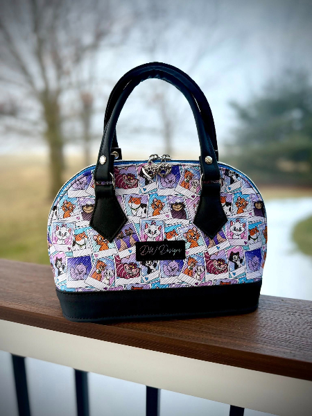 R102 Snap Cats Small Scale