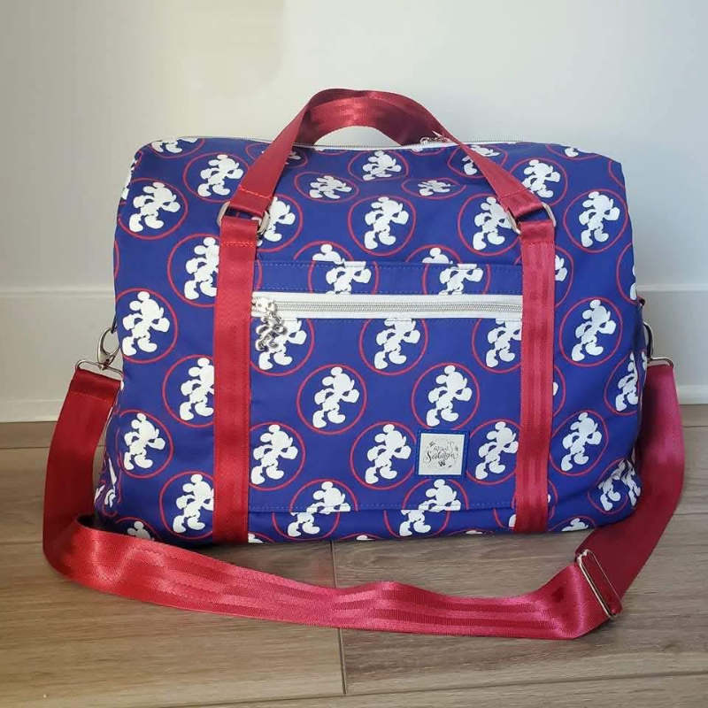 R93 Running Mouse Red/White/Blie Large Scale