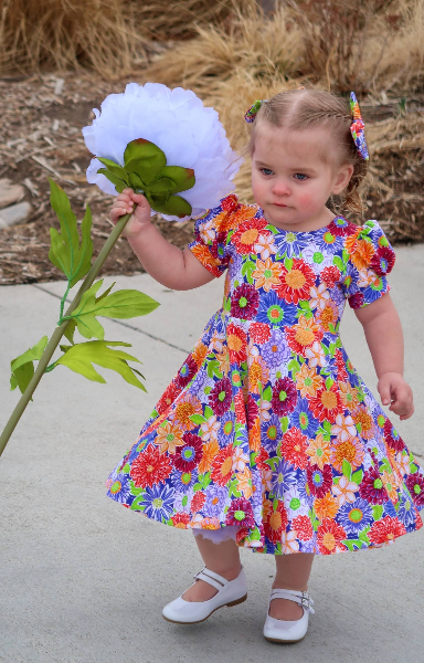 R102 Courage in Full Bloom