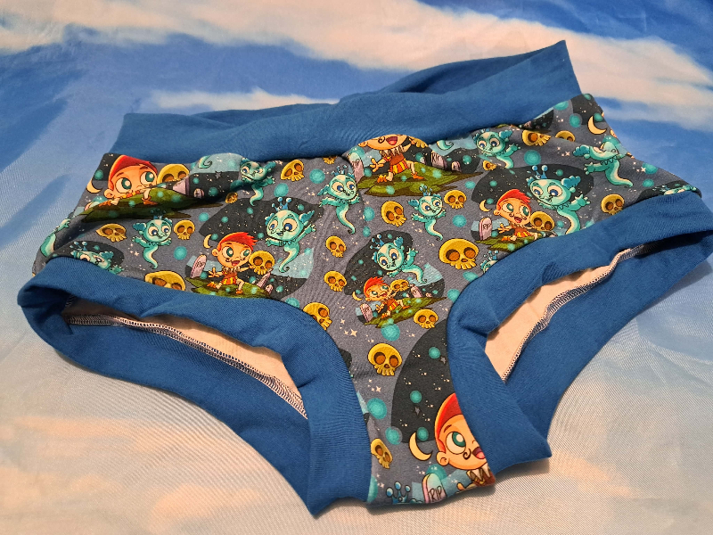 Medium To Be or Not Boy Short Scrundies