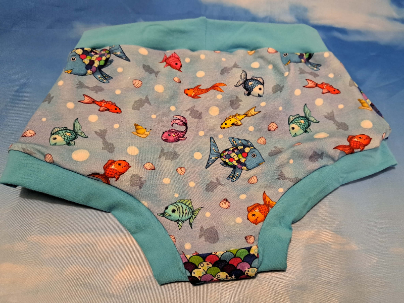 Small Scales/Fish Boy Short Scrundies
