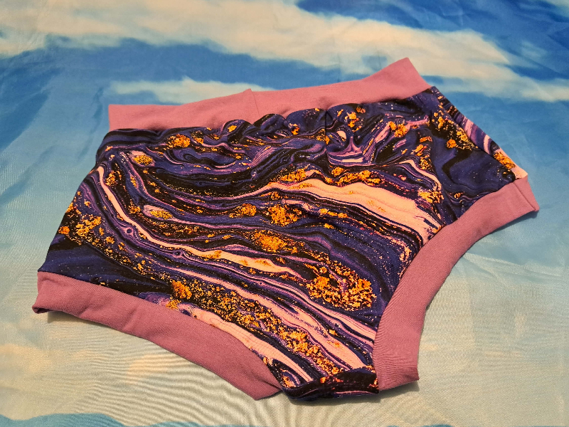 Medium Purple Marble Boy Short Scrundies