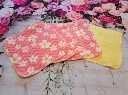 Set of 5: 7" X 7" Floral Chevron Flannel Wipes