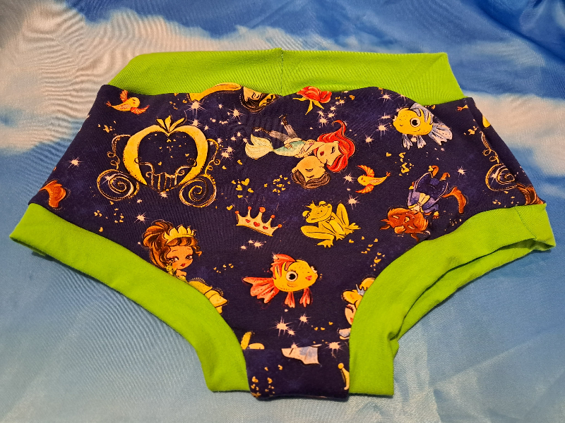 XS Princess Boy Short Scrundies