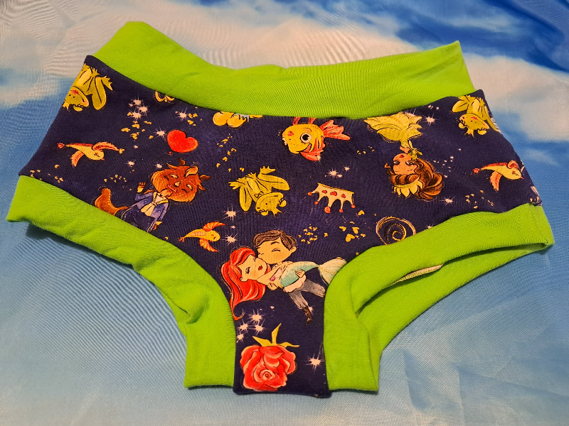 XS Princess Boy Short Scrundies