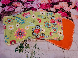 Set of 5: 8" X 8" Flowers Flannel Wipes