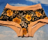 Small Mystic Floral Boy Short Scrundies